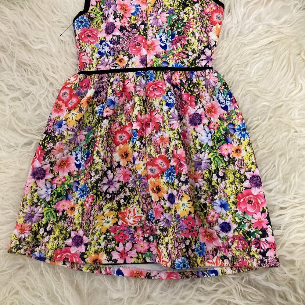 BLACK HALO Floral Print Mini Dress - Picture 10 of 11